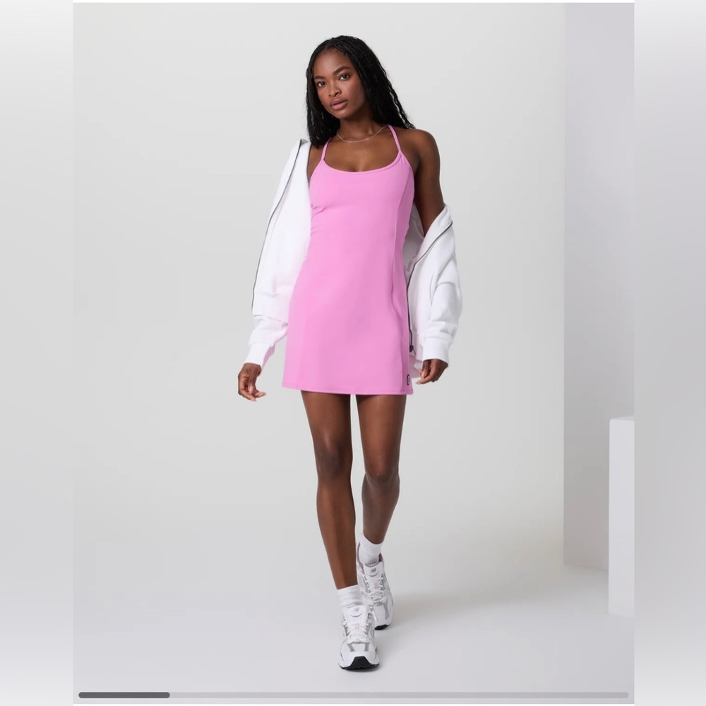 Vuori One Shot Tennis Dress in Azalea Pink